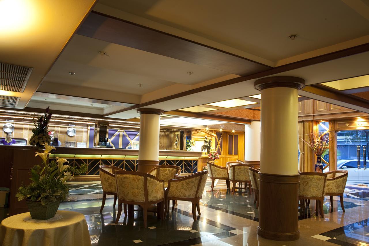 Zaza Hotel Самут Пракан Екстериор снимка